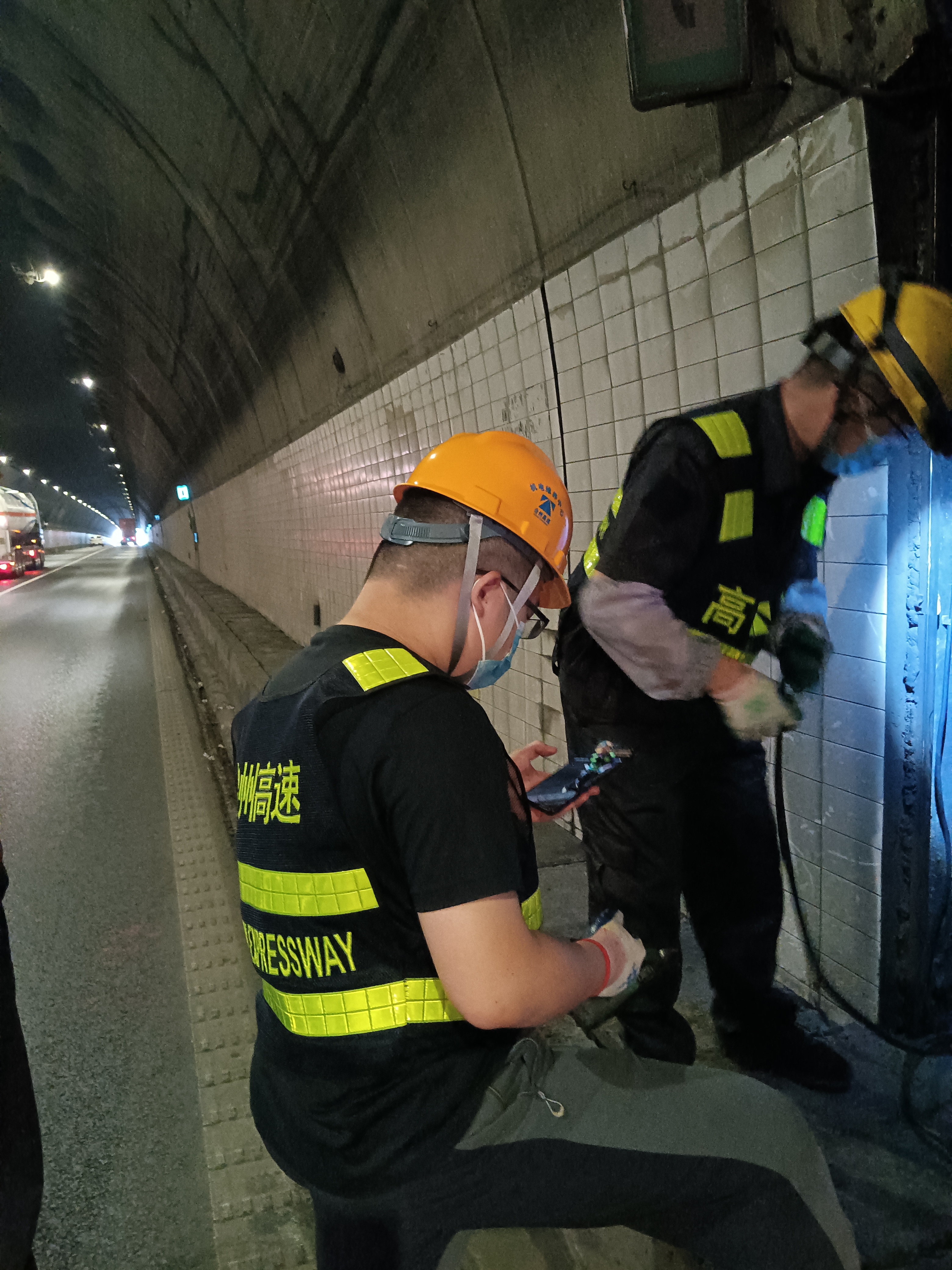 1626683546273507.jpg 搶修現(xiàn)場金美忠攝.jpg