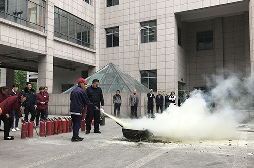 物業(yè)公司滅火演練1.jpg